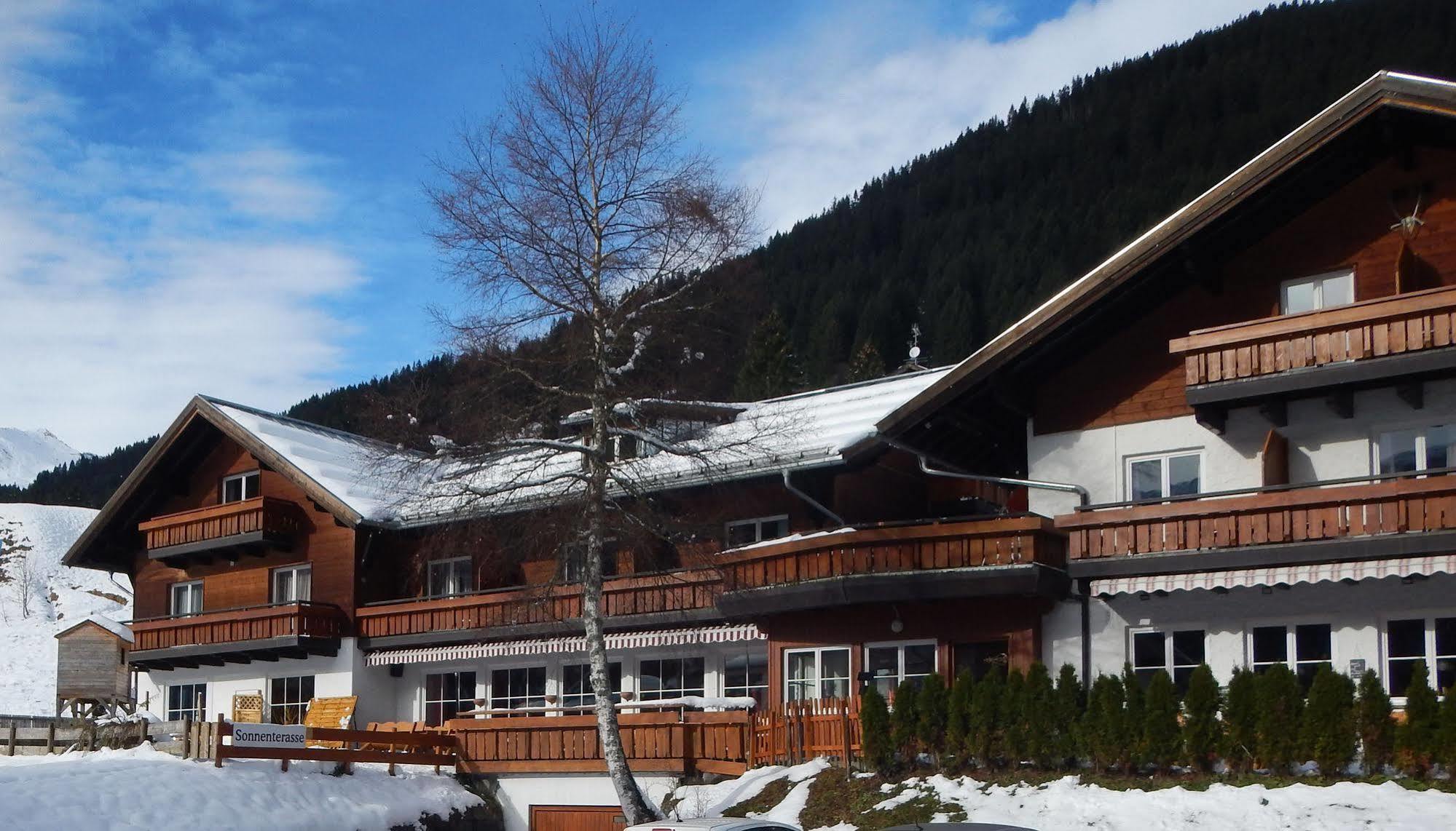 Alpenhotel Widderstein Mittelberg Buitenkant foto
