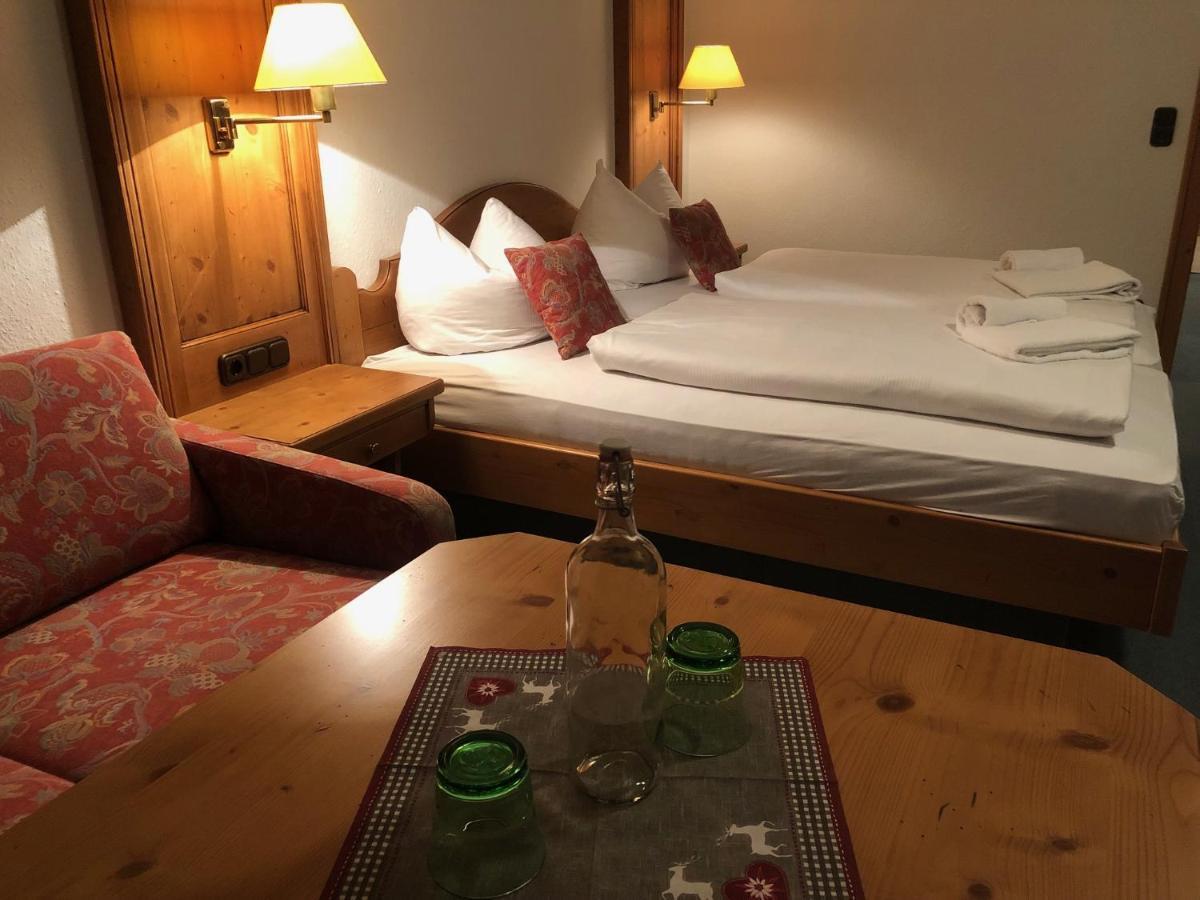 Alpenhotel Widderstein Mittelberg Buitenkant foto